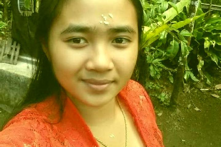 Evelyn, 33 — Escort in Bungkulan, Indonesia