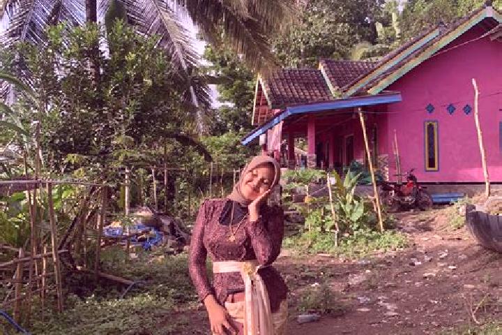 Evelyn, 33 — Escort in Mandar, Indonesia