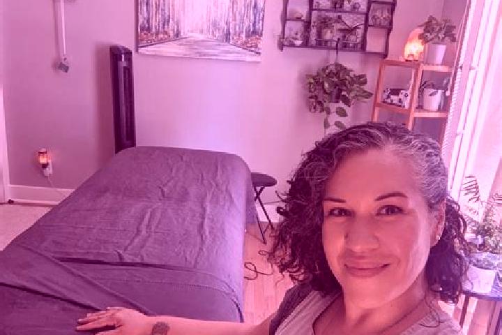 Evelyn, 34, a auburn amber-eyed caribbean companion based in Aldeanueva de Ebro. Offering Erotic Massage, Couples, BDSM, Duos, Overnight. Available for incal...