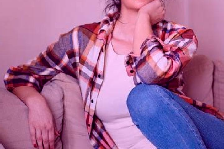 Evelyn, 34, a auburn blue-eyed middle eastern companion based in San Damian. Offering Fetish, BDSM, Girlfriend Experience, Roleplay, CIM. Available for incal...