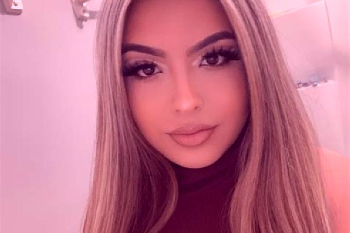 Evelyn, 34, a blonde brown-eyed latina companion based in Lagunilla. Offering CIM, Roleplay, 69, Prostate Massage. Available for incall and outcall, day and ...