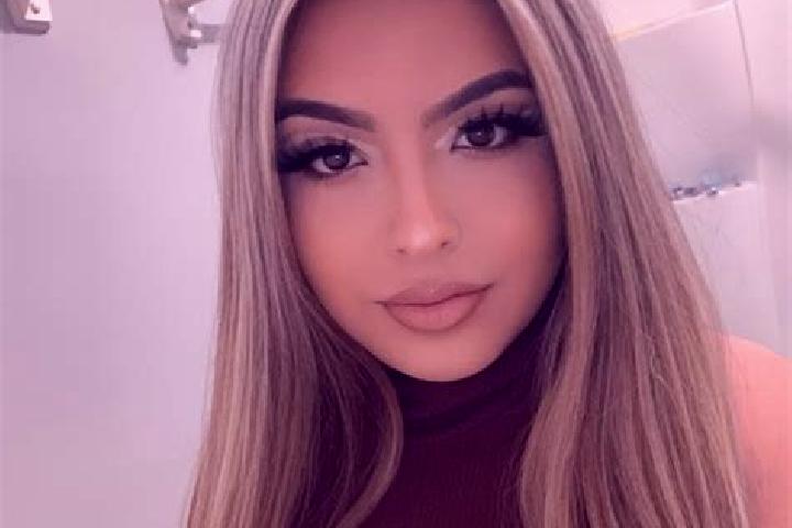 Evelyn, 34, a blonde dark-eyed latina companion based in Miege. Offering Tantra, Striptease, Party Girl, Girlfriend Experience, Prostate Massage. Available f...