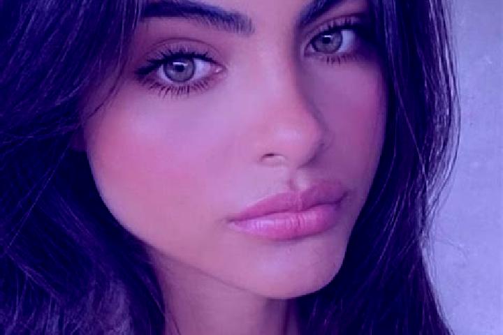 Evelyn, 34, a brunette grey-eyed indian companion based in Gaiola. Offering Girlfriend Experience, CIM, Overnight. Available for incall and outcall, overnigh...