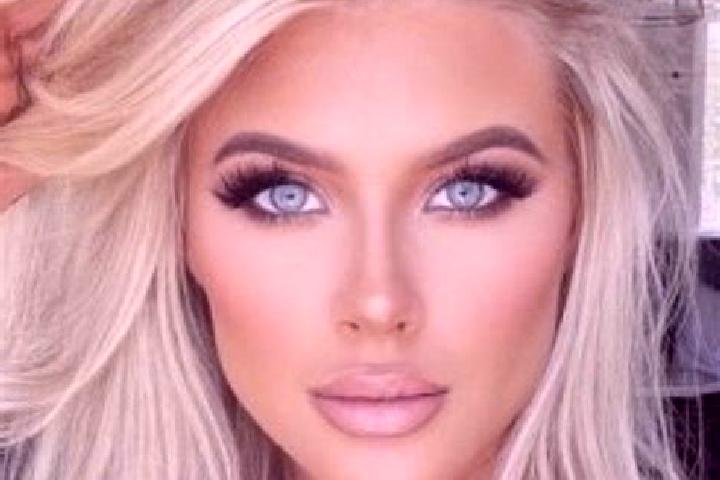 Evelyn, 34, a platinum blonde dark-eyed indian companion based in Benalla. Offering Erotic Massage, Dinner Date, A-Level, Fetish. Available for incall and ou...