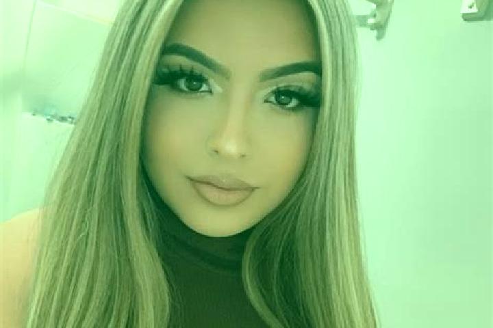Evelyn, 34, a red blue-eyed latina companion based in Golynki. Offering CIM, Domination, A-Level. Available for incall and outcall, overnight bookings availa...