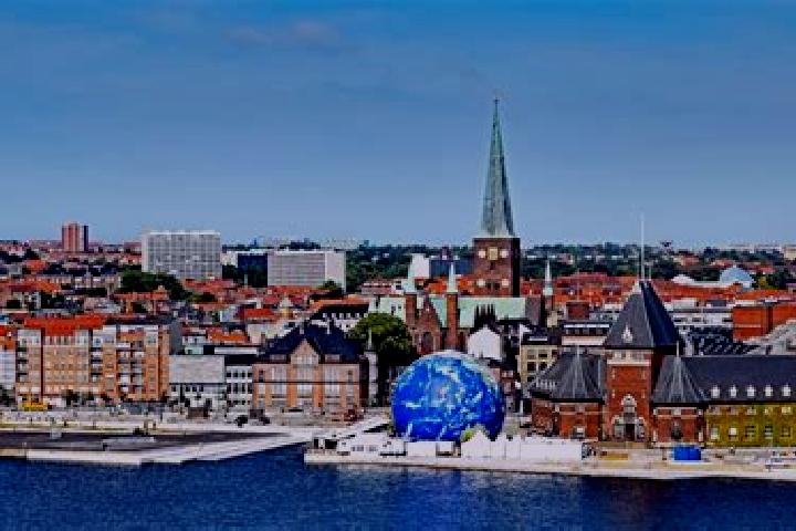 Evelyn, 34 — Escort in Arhus, Denmark