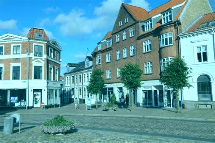 Evelyn, 34 — Escort in Hjorring, Denmark
