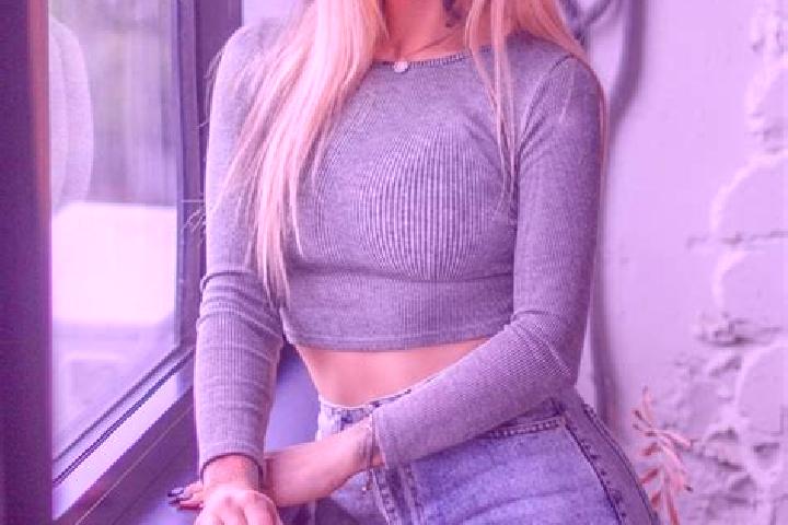 Evelyn, 34 — Escort in Marynove, Ukraine