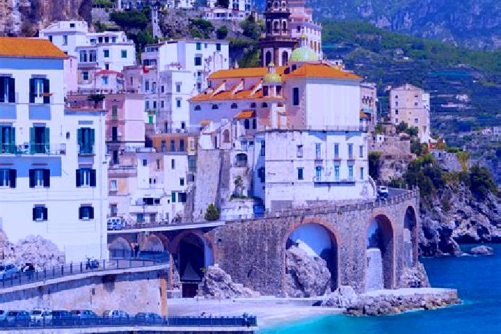 Evelyn, 34 — Escort in Sperone, Italy