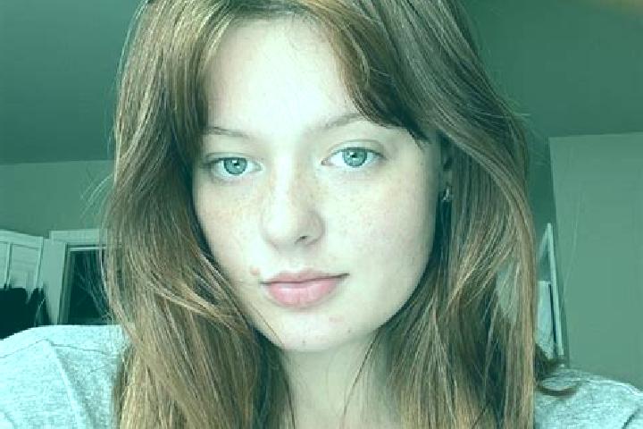 Evelyn, 35, a auburn hazel-eyed mixed companion based in Assads. Offering GFE, Domination, Travel Companion. Available for incall and outcall, overnight book...