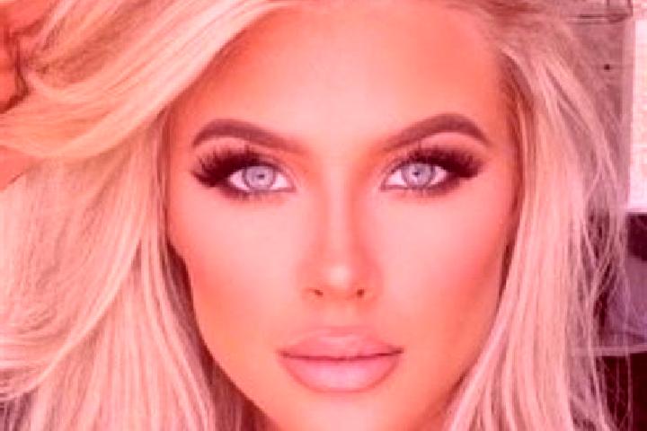 Evelyn, 35, a platinum blonde amber-eyed mixed companion based in Featherstone. Offering Massage, Fetish, Tantra, Travel Companion, Girlfriend Experience. Av...