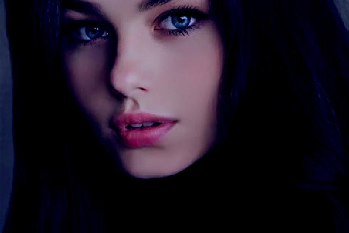 Evelyn, 35, a red dark-eyed slavic companion based in Svetlograd. Offering Couples, A-Level, Roleplay, Deep French Kissing. Available for incall and outcall,...