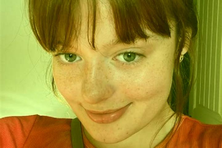 Evelyn, 35, a red green-eyed mixed companion based in Konigsbruck. Offering CIM, Roleplay, Duos. Available for incall and outcall, day and evening dates.