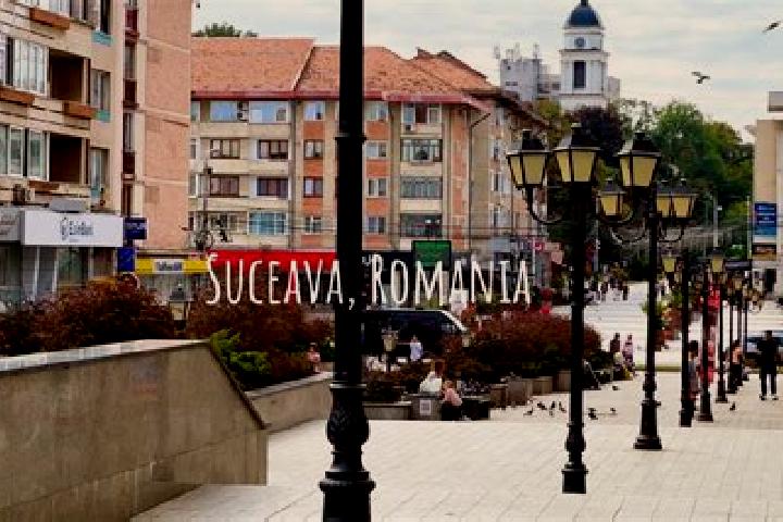 Evelyn, 35 — Escort in Hantesti, Romania