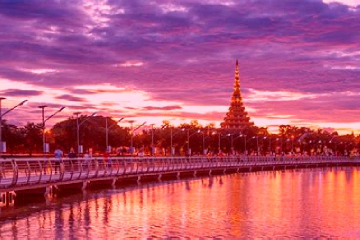 Evelyn, 35 — Escort in Khaen Dong, Thailand