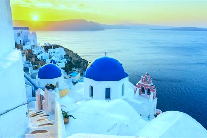 Evelyn, 35 — Escort in Mikrokampos, Greece