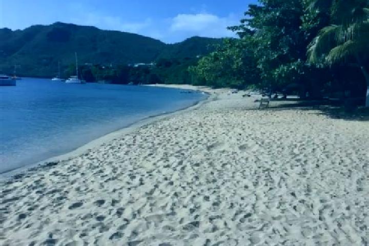 Evelyn, 35 — Escort in New Montrose, Saint Vincent and the Grenadines