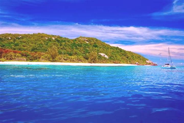 Evelyn, 35 — Escort in Praslin, Saint Lucia