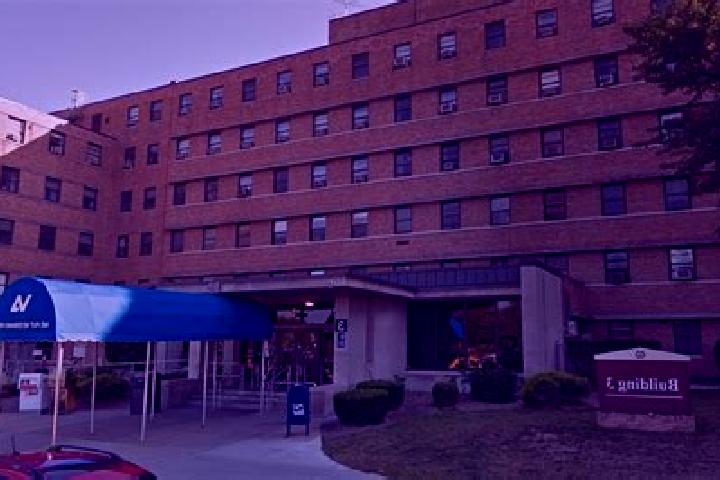 Evelyn, 36, a auburn green-eyed slavic companion based in VA Boston Healthcare System, Brockton Campus. Offering Dinner Date, Domination, Striptease, BDSM. A...