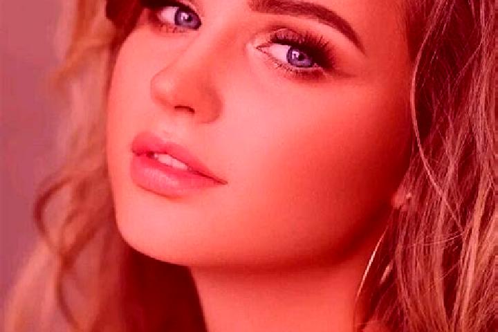 Evelyn, 36, a dark blonde blue-eyed caucasian companion based in Aksaray. Offering Fetish, Deep French Kissing, Duos, GFE. Available for incall and outcall, ...