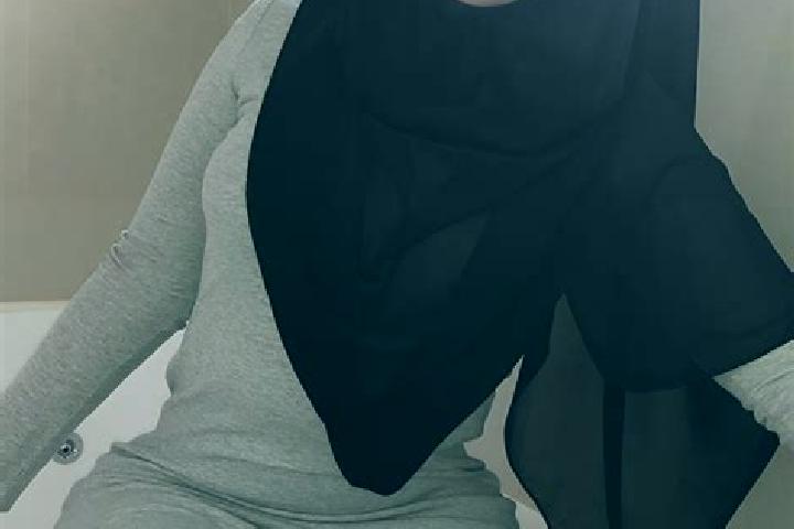 Evelyn, 36 — Escort in Al Husun, Yemen