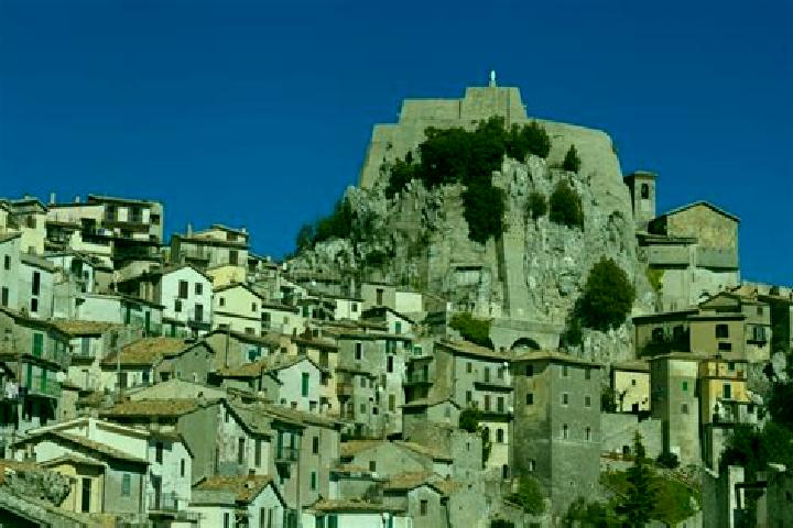 Evelyn, 36 — Escort in Cervara di Roma, Italy