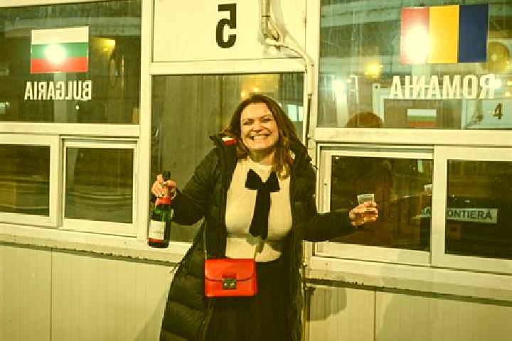 Evelyn, 36 — Escort in Dabaca, Romania