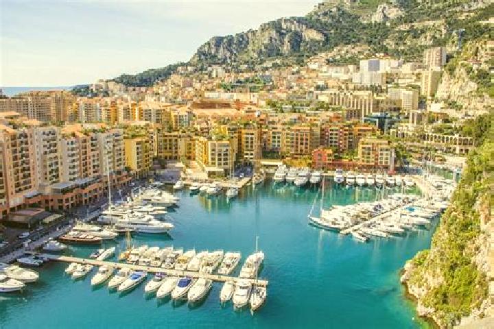 Evelyn, 36 — Escort in Monaco-Ville, Monaco