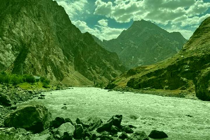 Evelyn, 36 — Escort in Panj, Tajikistan