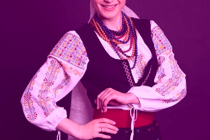 Evelyn, 36 — Escort in Plaiesii de Sus, Romania