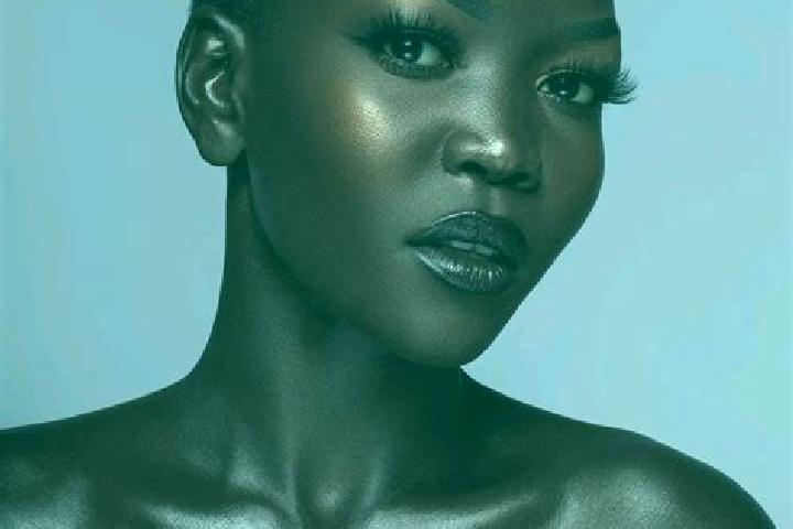 Evelyn, 37, a black dark-eyed ebony companion based in Acquasparta. Offering OWO, Erotic Massage, 69. Available for incall and outcall, day and evening dates.