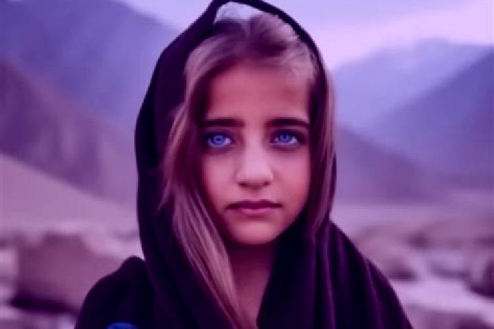 Evelyn, 37, a blonde grey-eyed middle eastern companion based in Lobozoa. Offering Roleplay, Duos, OWO. Available for incall and outcall, day and evening dates.