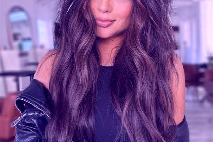 Evelyn, 37, a brunette dark-eyed asian companion based in Pustejov. Offering BDSM, Prostate Massage, Striptease. Available for incall and outcall, day and ev...
