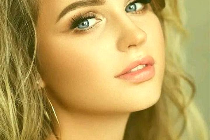 Evelyn, 37, a dark blonde blue-eyed mediterranean companion based in Santa Maria Acu. Offering Tantra, A-Level, GFE. Available for incall and outcall, day an...