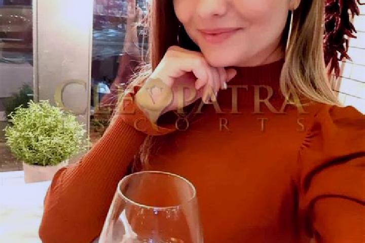 Evelyn, 37, a red blue-eyed indian companion based in Ciudad Melchor Muzquiz. Offering Couples, Deep French Kissing, GFE, Party Girl. Available for incall an...