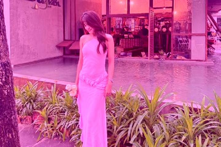 Evelyn, 37 — Escort in Cam Thuy, Vietnam