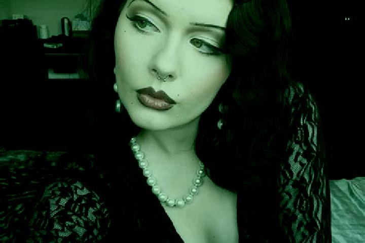Evelyn, 37 — Escort in Goth Faridabad, Pakistan