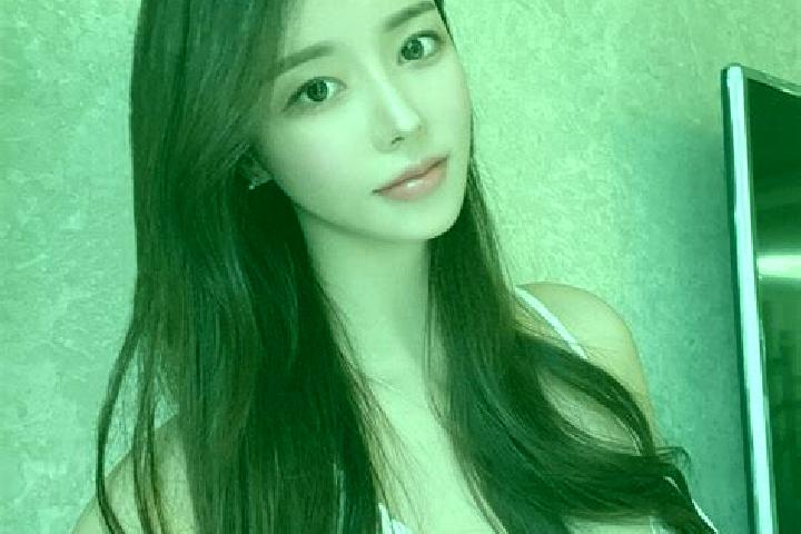 Evelyn, 37 — Escort in Marelesu, China