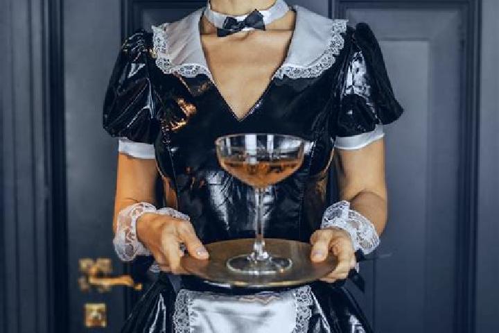 Evelyn, 38, a chestnut amber-eyed slavic companion based in Valsamata. Offering Deep French Kissing, Striptease, Erotic Massage, Girlfriend Experience, Trave...