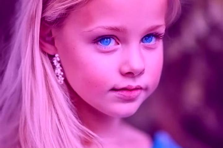 Evelyn, 38, a dark blonde blue-eyed caucasian companion based in Mapiri. Offering OWO, CIM, GFE, A-Level. Available for incall and outcall, overnight booking...