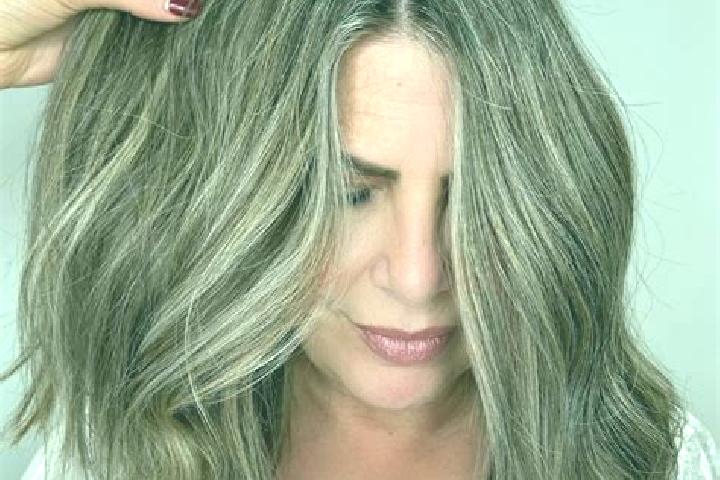 Evelyn, 38, a dark blonde grey-eyed european companion based in Santa Barbara de Pinto. Offering Girlfriend Experience, Travel Companion, Tantra, Fetish, Dom...