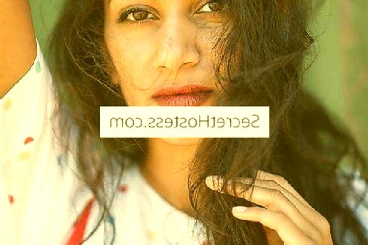 Evelyn, 38, a red dark-eyed indian companion based in Eckfeld. Offering Duos, GFE, Party Girl. Available for incall and outcall, day and evening dates.