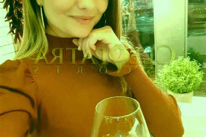 Evelyn, 38, a red grey-eyed middle eastern companion based in Aotou. Offering Travel Companion, Dinner Date, OWO, Striptease. Available for incall and outcal...