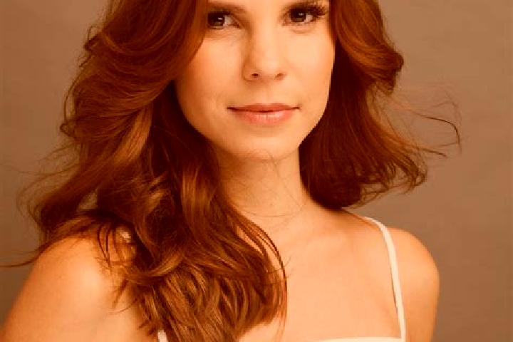 Evelyn, 38 — Escort in Dionisio, Brazil
