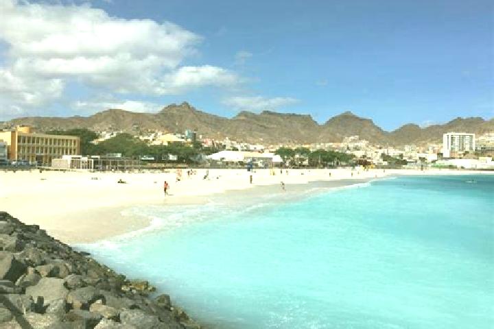 Evelyn, 38 — Escort in Junco, Cape Verde