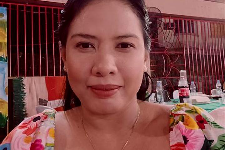 Evelyn, 38 — Escort in Lapinig, Philippines