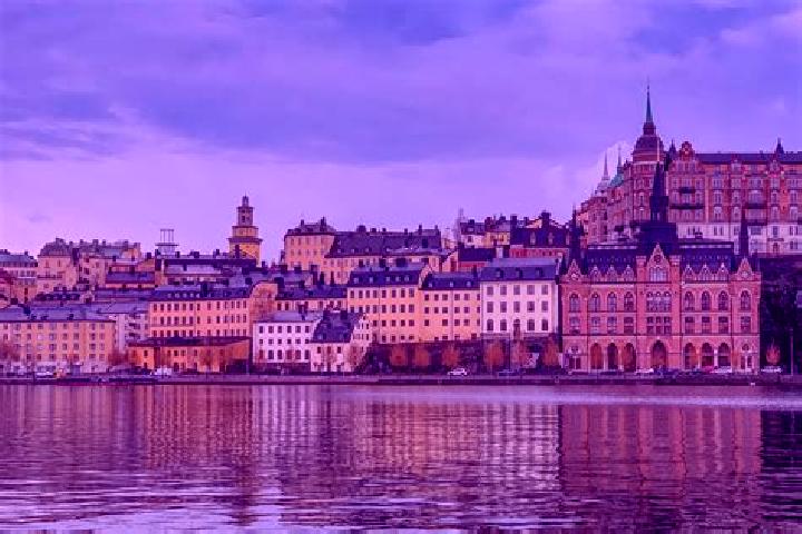 Evelyn, 38 — Escort in Valla, Sweden