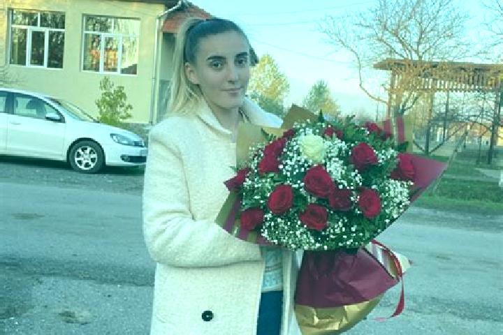 Evelyn, 38 — Escort in Voetin, Romania