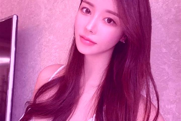 Evelyn, 38 — Escort in Yixingfu, China