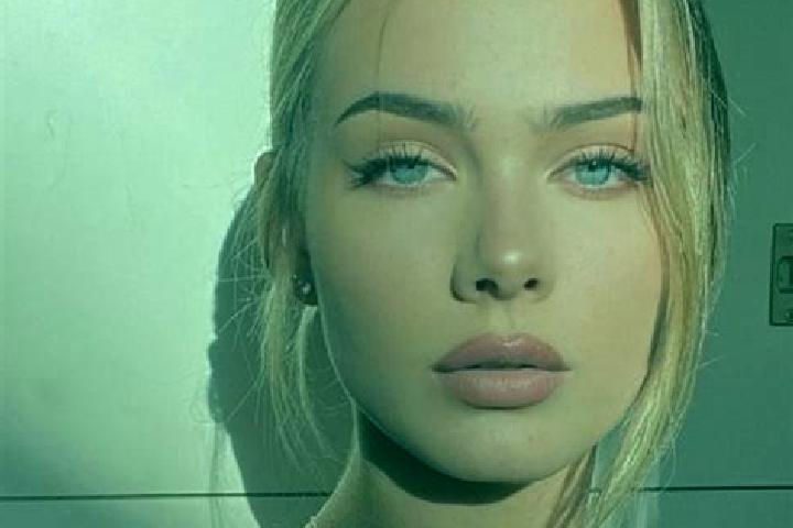 Evelyn, 39, a blonde grey-eyed european companion based in Mejorada del Campo. Offering Duos, Striptease, Deep French Kissing, Couples. Available for incall ...